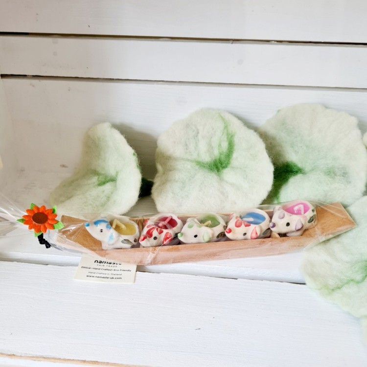 5 Elephant Mini Candles in Wooden Box