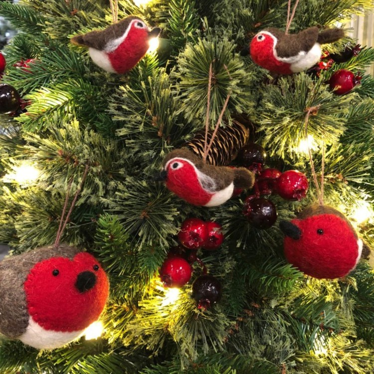 Felt So Good Baby Red Robins Set of 3 Handmade Felt Decoration