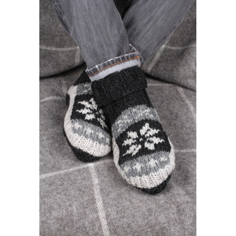 Pachamama Men's Slipper Socks