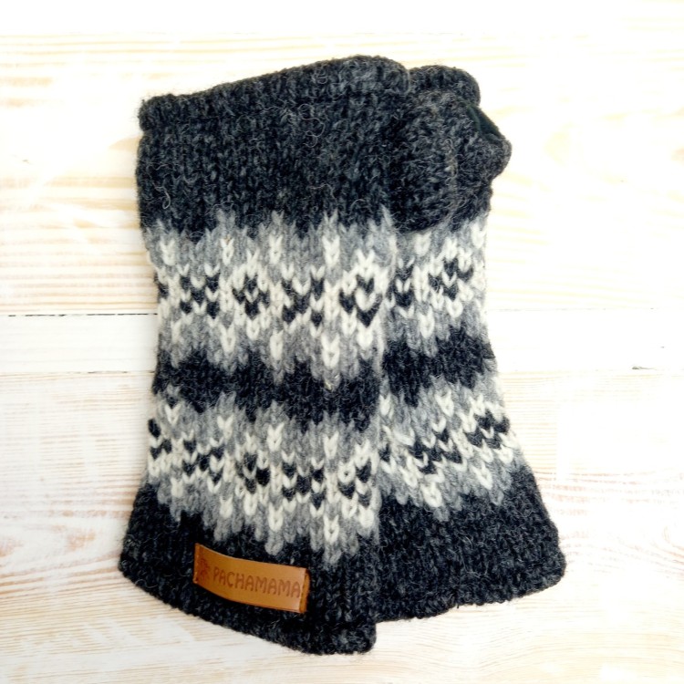 Pachamama Pembroke Handwarmer Charcoal