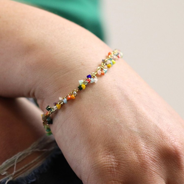 Pom Gold plated bracelet with rainbow glass chipped beads