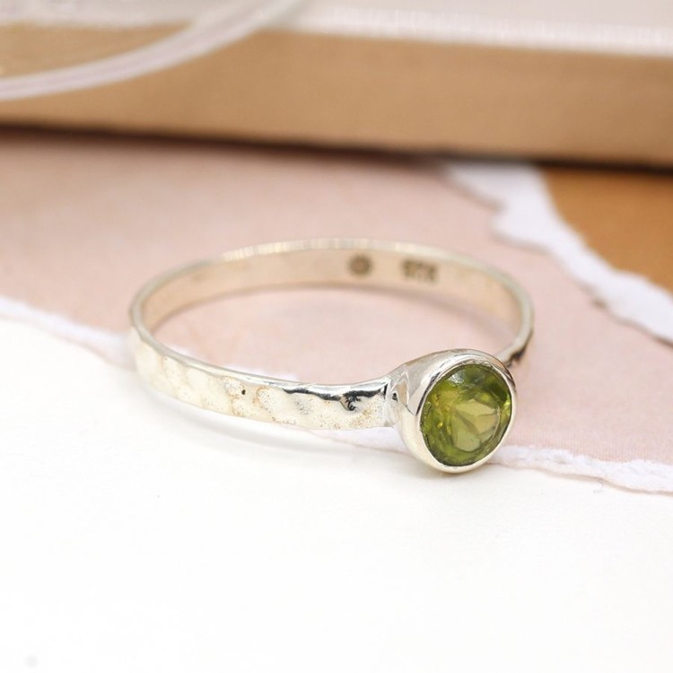 Sterling silver hammered ring with peridot