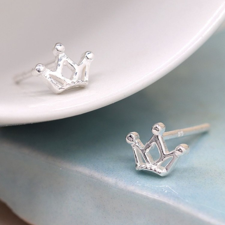 Pom Tiny sterling silver crown stud earrings