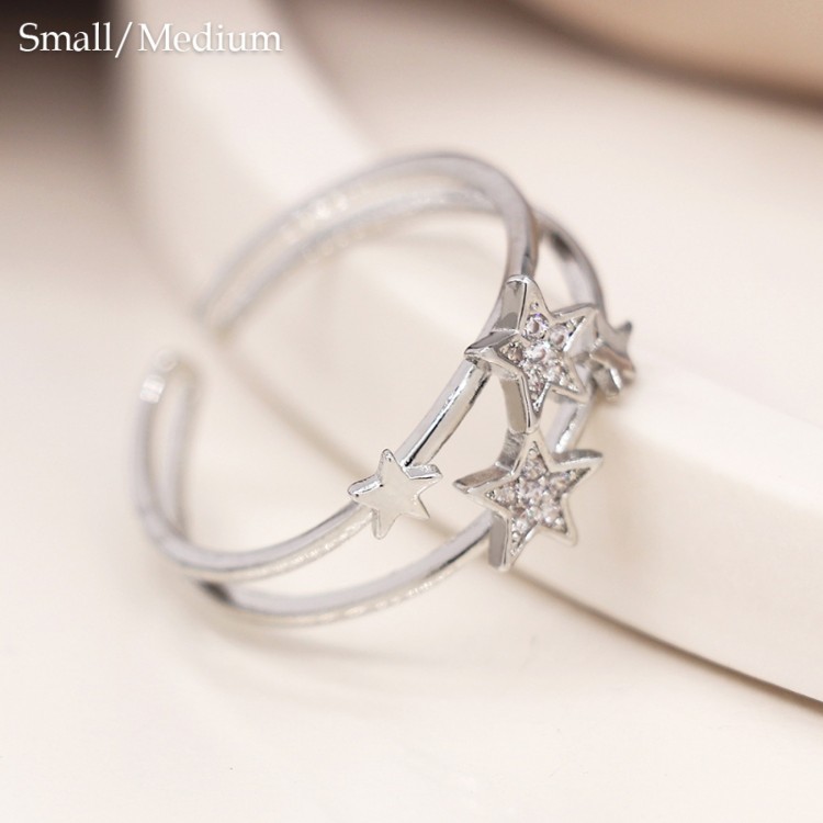 White gold plated double band crystal star ring. Small/Medium.